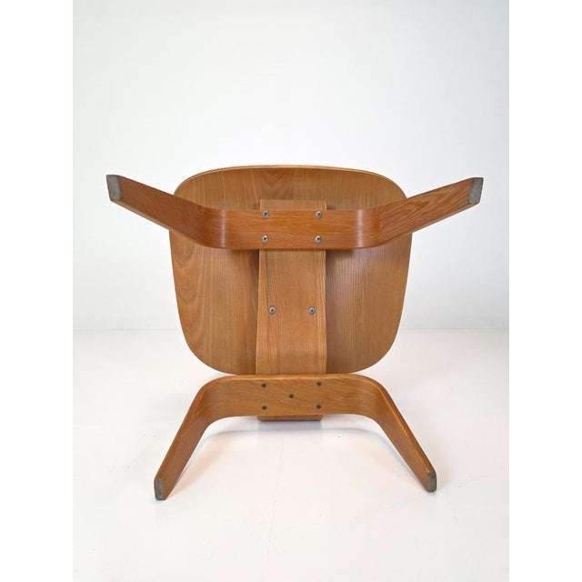 LCW Lounge Chair by Charles and Ray Eames for Evans, 1940s For Sale - Image 4 of 17