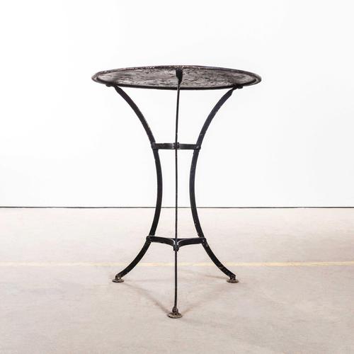 Metal Vintage French Round Outdoor Metal Table, 1950s For Sale - Image 7 of 7