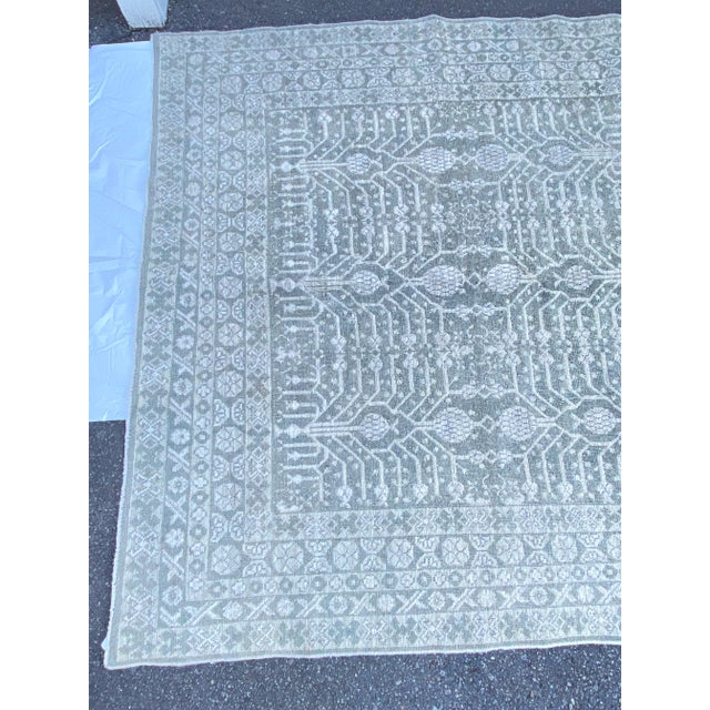 Neutral Versatile Khotan Area Rug For Sale In New York - Image 6 of 7