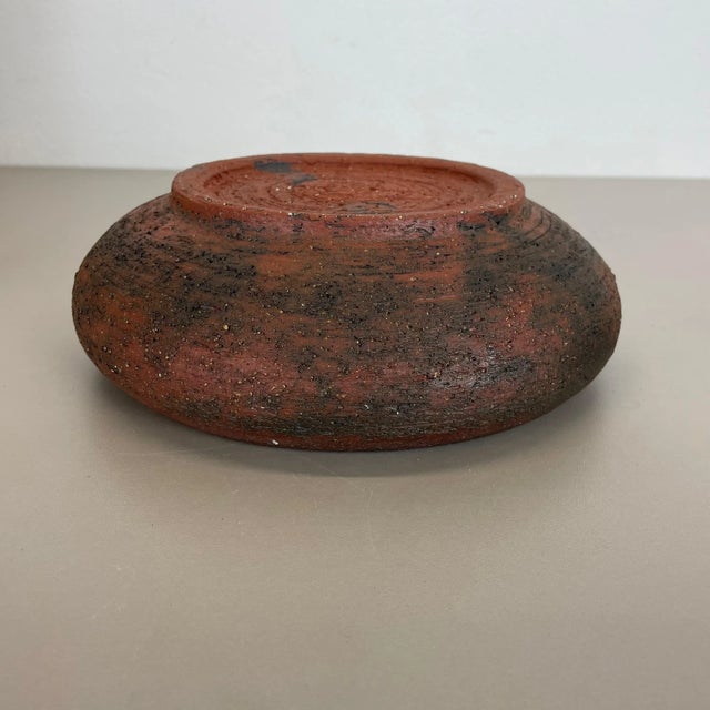 Ceramic Studio Pottery Bowl Shell Element by Gerhard Liebenthron, Germany, 1970s For Sale - Image 18 of 18