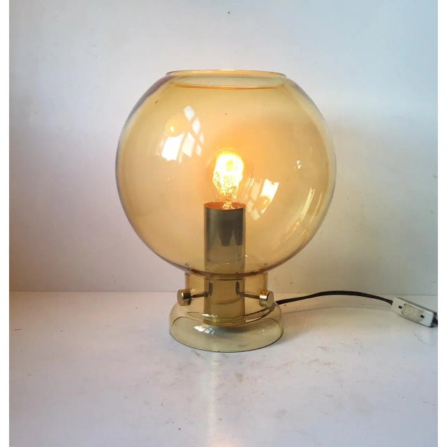 Spherical Smoke Glass & Brass Table Lamp by Hans-Agne Jakobsson, 1960s For Sale - Image 4 of 6