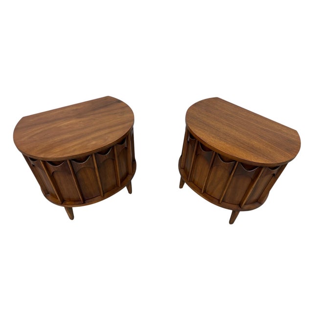 Mid-Century Modern Kent Coffey Perspecta Commode Walnut Nightstands - Set of 2 For Sale In Philadelphia - Image 6 of 10