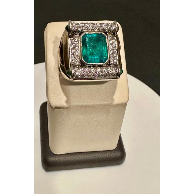 Gemstone GIA Certified 8ct Emerald Cut Colombian Emerald Diamond Ring 18kt White Gold For Sale - Image 7 of 18