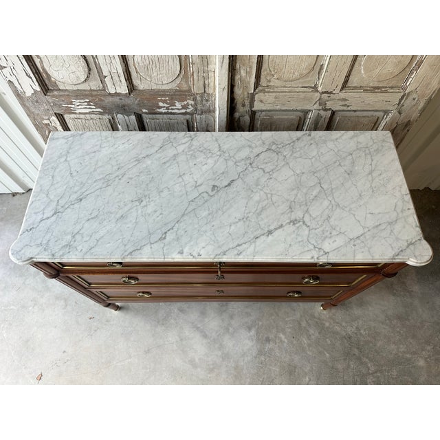 Louis XVI Style Commode with White Marble Top, 1970s For Sale - Image 4 of 11