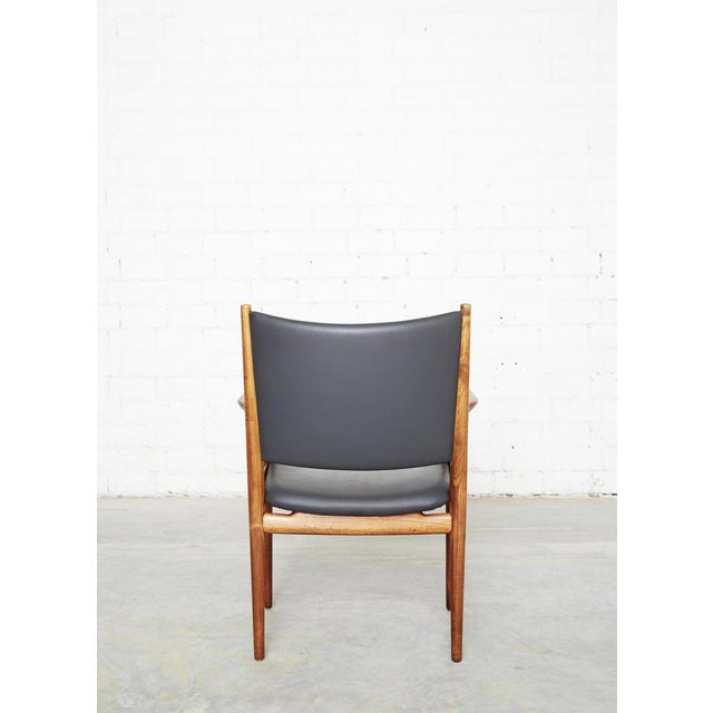 JH-513 Armchair by Hans J. Wegner for Johannes Hansen, 1960s For Sale - Image 3 of 18