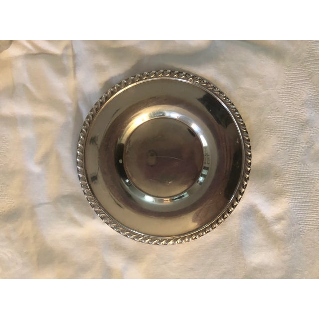 Early 20th Century Antique Silver Plate Pipkin Brandy Sauce Warmer With Wood Handle and Under Plate For Sale - Image 5 of 8