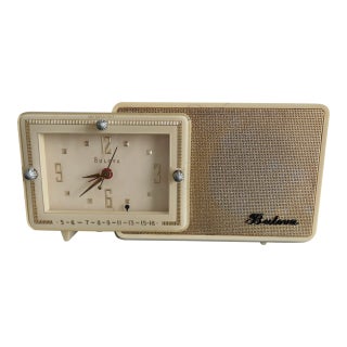 Mid-Century Modern 1957 Bulova Clock Radio - Cream & Gold For Sale