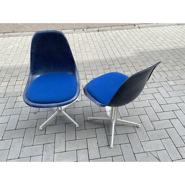 Vintage Chairs by Charles & Ray Eames for Herman Miller, 1960s, Set of 2 For Sale - Image 4 of 16