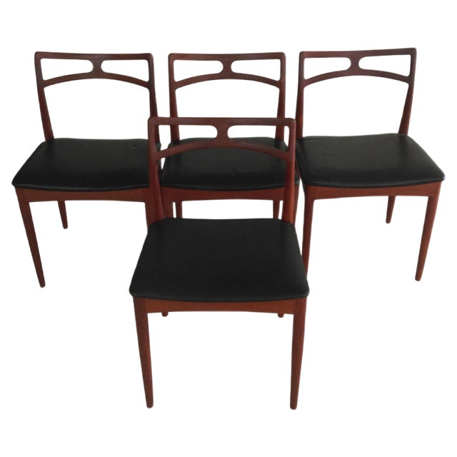 Danish Dining Chairs in Teak by Johannes Andersen for Christian Linneberg, Restored with Reupholstery, 1960s, Set of 4 For Sale
