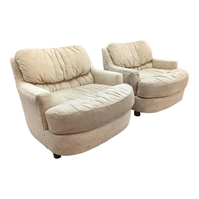 1970s Mid Century Modern Oversized Lounge Chairs by Kroehler for Marshall Field's - Set of 2 For Sale