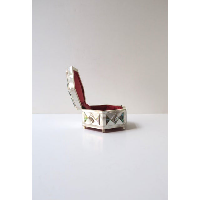Shell Mother of Pearl Abalone Seashell Jewelry Box, Moorish Design Style, 20th C For Sale - Image 7 of 9