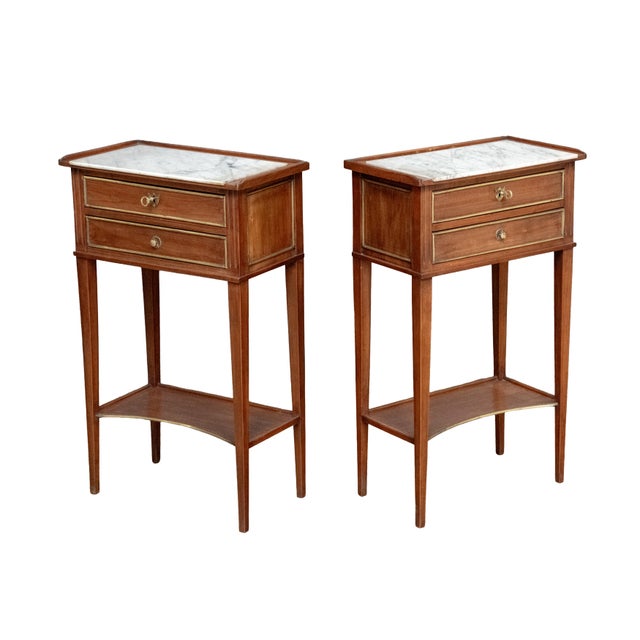 French Pair of French Nightstands or Bedside Tables of Mahogany With Inset Marble Tops For Sale - Image 3 of 12