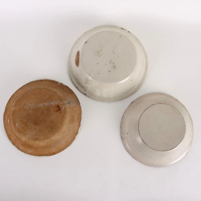 Grottaglie Majolica Bowls, Set of 3 For Sale - Image 9 of 10