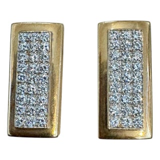 2.6 Carat Diamond VS Quality STUD Earrings Women , 14 Karat Yellow Gold 9.8 Gm For Sale