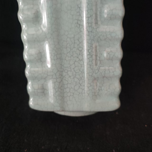 Ceramic Chinese Ceramic Vase,Guan Ware Celadon Glaze Porcelain Vase Hand Painted Ridged Decoration Pattern For Sale - Image 7 of 10