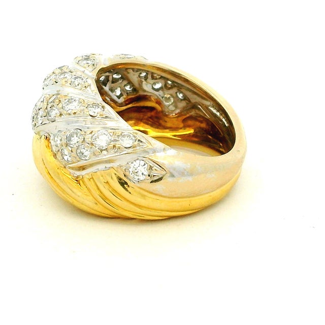 1990s Vintage MDJ Italian Two-Tone Diamond Bombe Ring, Size 6.5 For Sale - Image 5 of 10