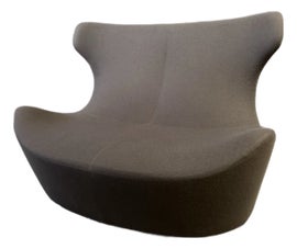 Example of BandB Italia Loveseats