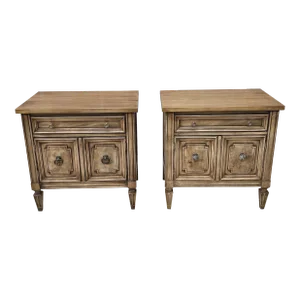 Mid Century Thomasville Italian Tuscan Style Walnut Bedside Tables, Pair