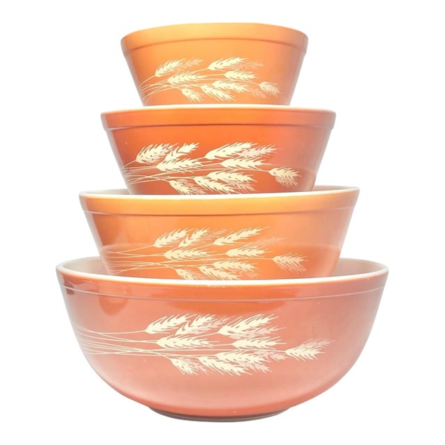 1970s Pyrex “Autumn Harvest (Wheat)” 4-Piece Orange Glass Mixing Bowl For Sale