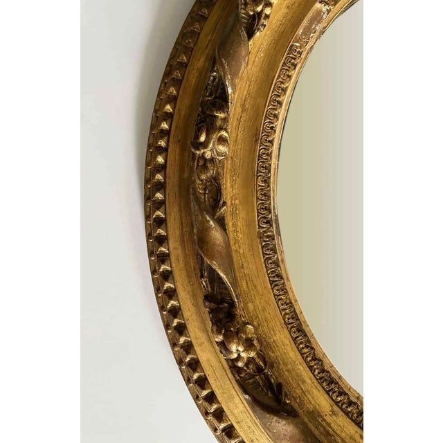 Early 20th Century Antiqul Giltwood Mirror - Petite Oval For Sale - Image 5 of 10