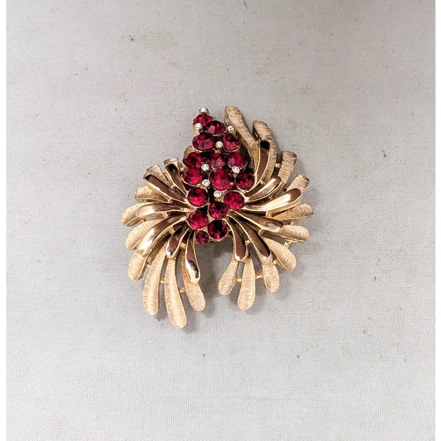 Trifari Vintage Signed Crown Trifari Goldtone Faux-Garnet Rhinestone Brooch For Sale - Image 4 of 8