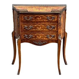 1940s French Louis XV Style Small Rosewood Chest of Drawers For Sale