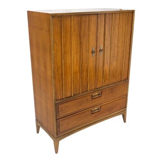 Mid-Century Modern Double Door Compartment Walnut Gentleman's Chest Dresser For Sale