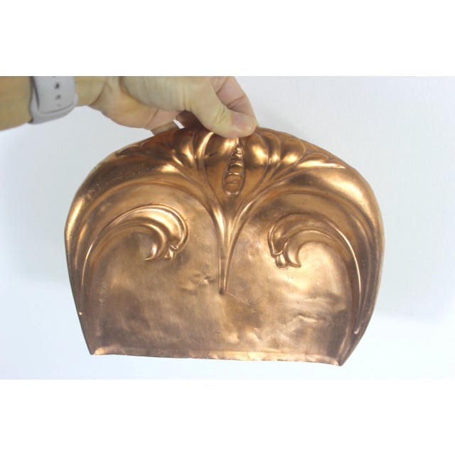 Copper Vintage English Copper Crumb Tray Dustpan Dustpan Table or Floor Sweep Silent Butler For Sale - Image 8 of 8