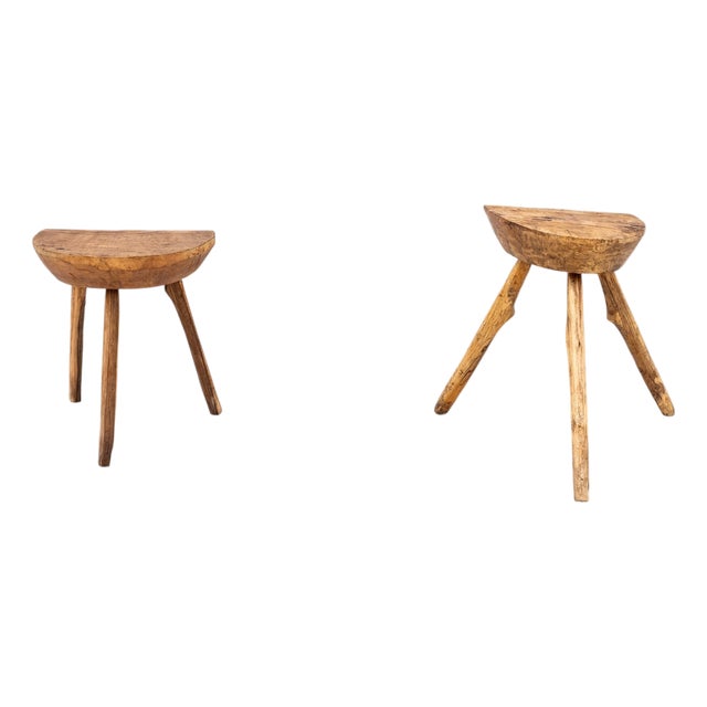 Elm Milking Stools, 1850s, Set of 2 For Sale