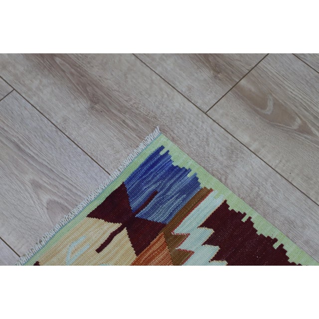 Mid-Century Modern 1990s Scandinavian Cream Hand Knotted Kilim For Sale - Image 3 of 9