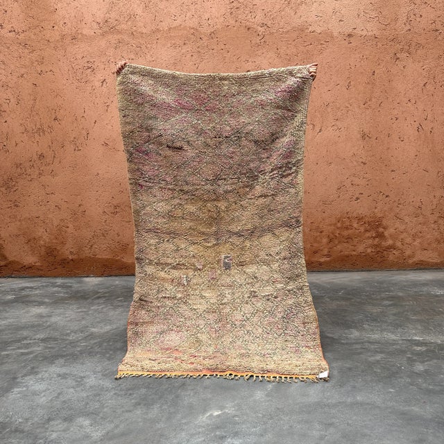 Talsint rug also called Ait Bou Ichaouen rugs, located in north-east of Morocco, are typical for the Berber house style....