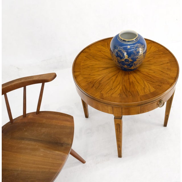 Mid 20th Century Baker Walnut Round Sunburst Pattern Gallery Top Drawer Side Lamp Table Stand For Sale - Image 13 of 15