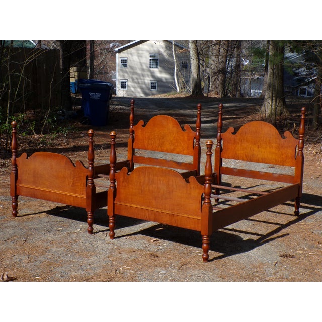 Vintage Pair Atlas Furniture Curly Maple Poster Twin Beds For Sale - Image 12 of 18