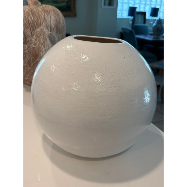 Ceramic Large Late 20th Century White Textured Studio Pottery Art Vessel With Sculptural Organic Form For Sale - Image 7 of 7
