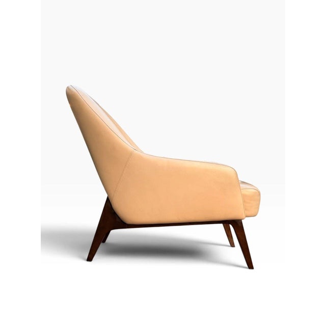 Beige Pair of Adam Court Leather Lounge Chairs | Cream Leather on Dark Walnut Frames | Modern Designer Armchairs For Sale - Image 8 of 13