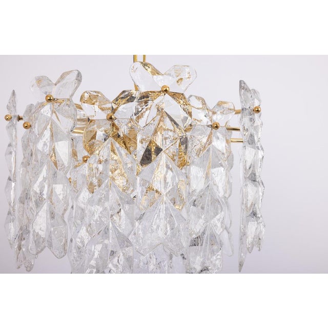 Large Palma Chandelier in Gilt Brass and Crystal Glass from Kalmar, Austria, 1970s For Sale - Image 6 of 18