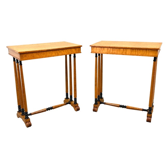 Early 18th Century Regency Birdseye Maple Occasional Tables, Set of 2 For Sale - Image 4 of 17