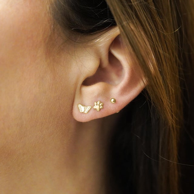 2010s 14k Solid Gold Mini Butterfly Stud Earrings on Screw Backs - 2 Pieces For Sale - Image 5 of 10