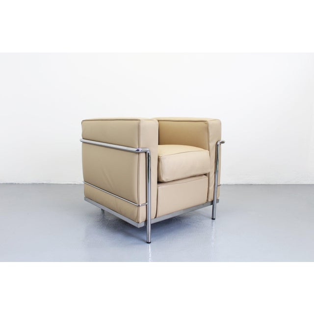Original Le Corbusier armchair, as shown in the photos, in excellent overall condition. The armchair is like new, unsold...