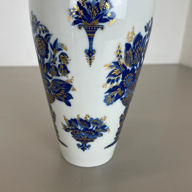 1970s Porcelain Vase from Heinrich Ceramics, Germany, 1970s For Sale - Image 5 of 18