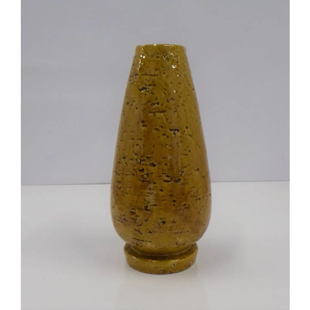 Mid-Century Modern 1940s Gunnar Nylund for Röstrand Organic Modern Mustard Yellow Chamotte Vase For Sale - Image 3 of 13