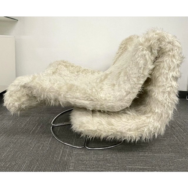 Low Slung Vintage Swivel Chair in New Fur For Sale - Image 4 of 7