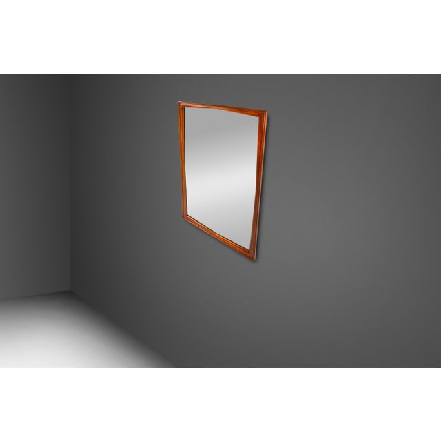 Expansive Mid-Century Modern Wall Hanging Mirror in Solid Walnut by Drexel, Usa, C. 1960s For Sale In Orlando - Image 6 of 14