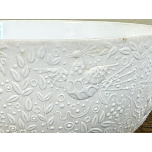 Mid Century Modern Rosenthal Bjorn Wiinblad Die Zauberflöte White Porcelain Art Bowl For Sale In Providence - Image 6 of 9
