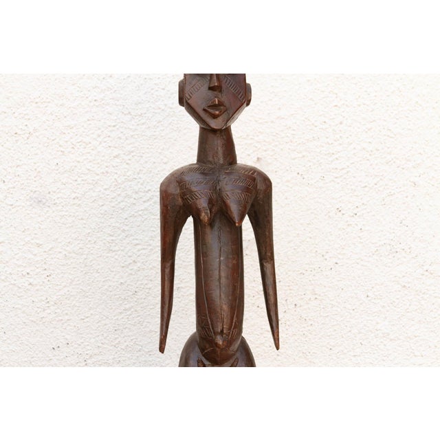 Mid 20th Century Antique African Carved Wood Mumuye Figure on Stand For Sale - Image 5 of 10