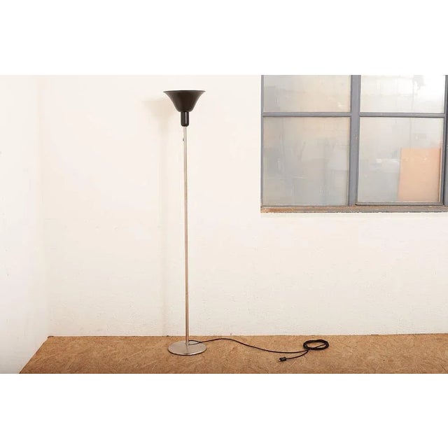 Indi Volksmodell Floor Lamp in Chrome-Plated and Sheet Metal with Black Painted Shade by Hin Bredendieck and Sigfried Giedion for Bag Turgi, 1932 For Sale - Image 9 of 11