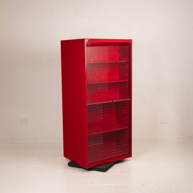 Glass Double-Face Rotating Bookcase / Cabinet in Red Lacquer by Cini Boeri for Arflex, 1980 For Sale - Image 7 of 18