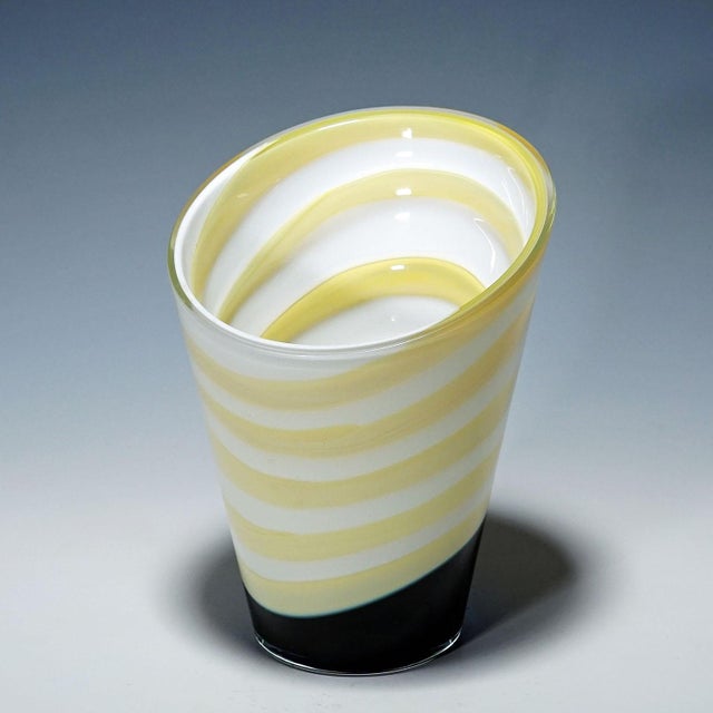 1990s Venini Art Glass Vase 'Asimmetrico' by Gianni Versace, Murano 1997 For Sale - Image 5 of 8