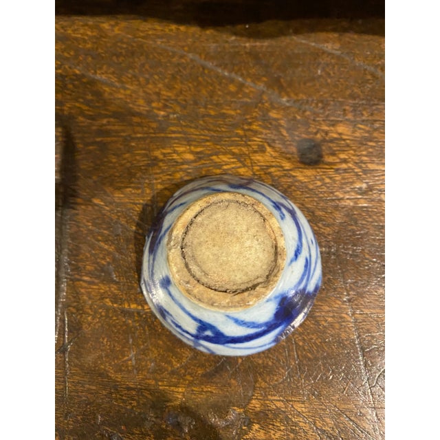 Ceramic Small 19th Century Chinese Porcelain Blue & White Wine Cup For Sale - Image 7 of 9