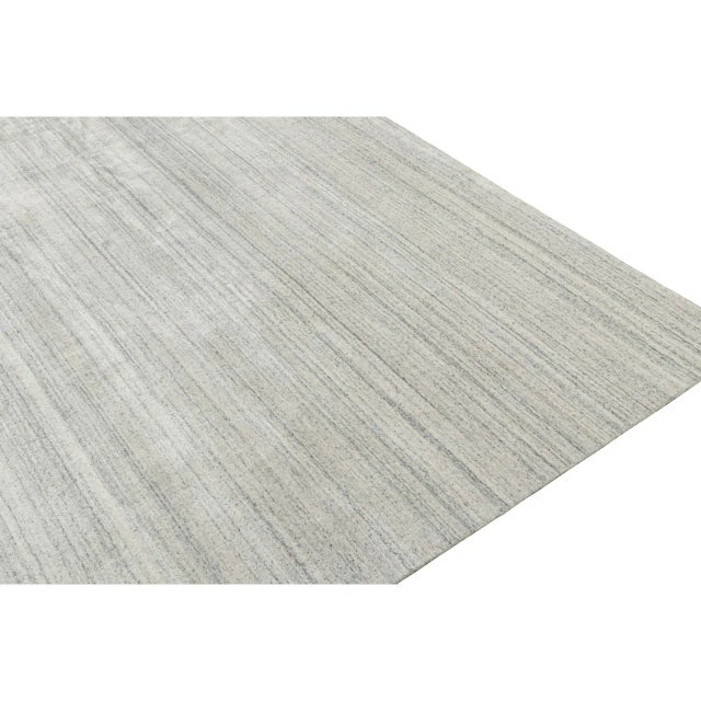 Rug & Kilim 2010s Rug & Kilim’s Contemporary Rug in Textural Silver, Off-White and Blue Striae For Sale - Image 4 of 7